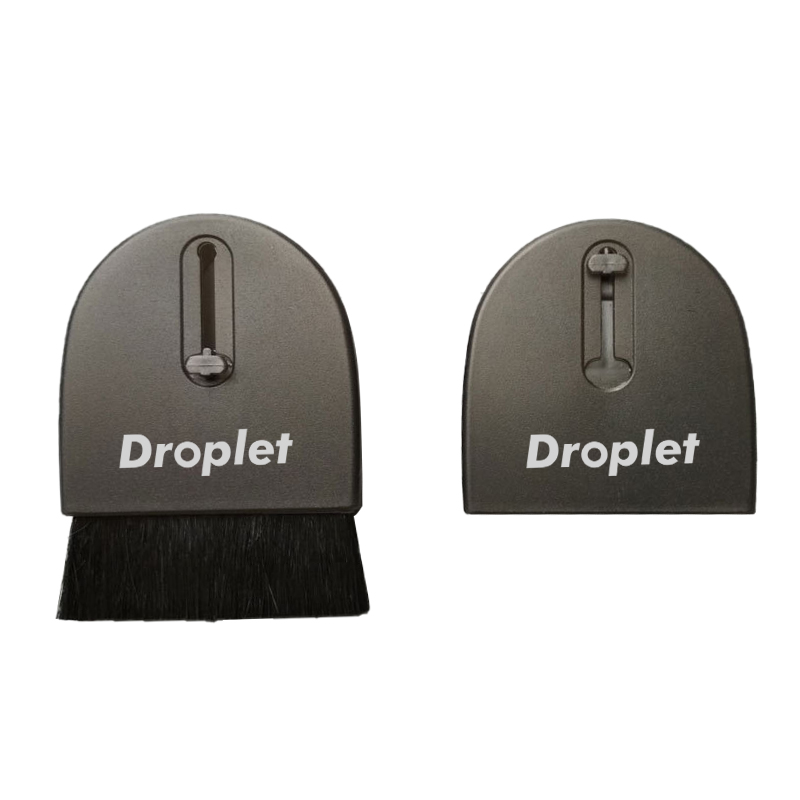 Retractable Computer Cleaning Tool