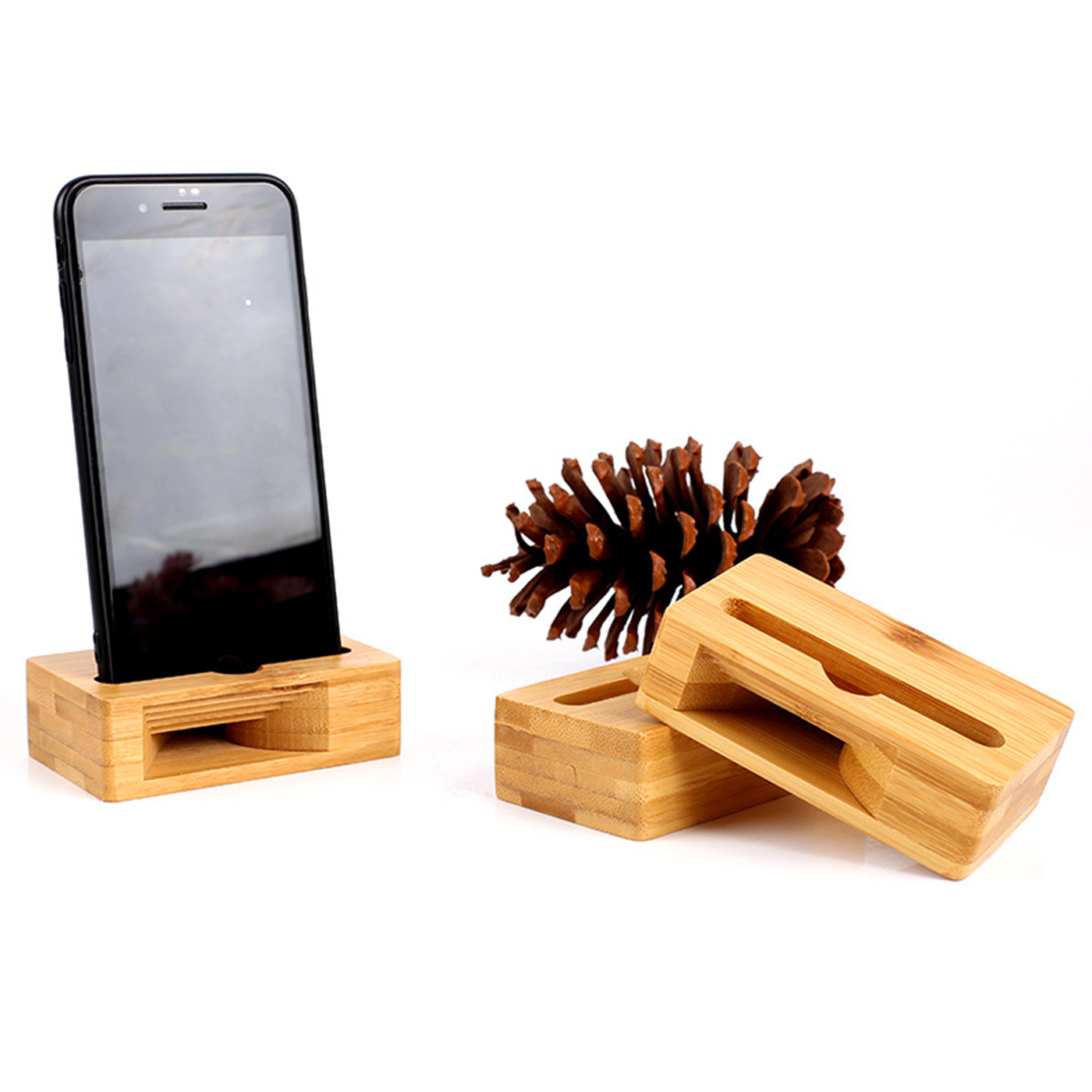 Wooden Passive Amplifier With Smartphone Stand