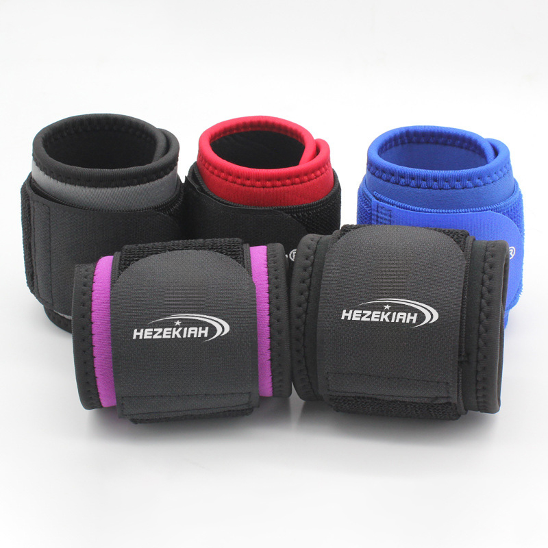  Adjustable Wristband 