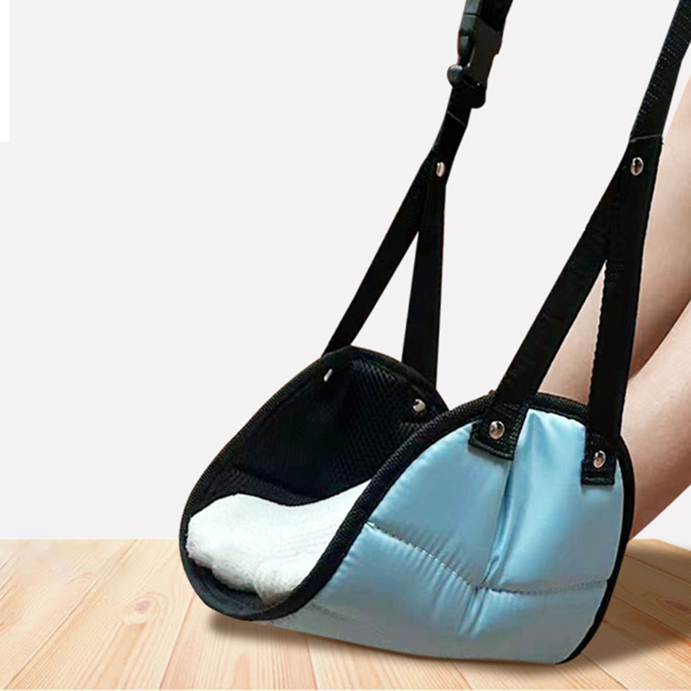 Portable Airplane Footrest